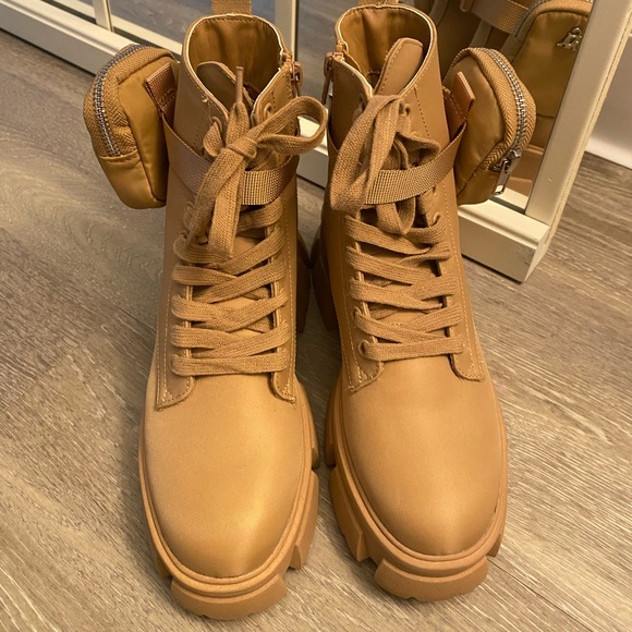 Steve Madden Thora-P Beige Boots brand new and little bags can come off:) - Picture 2 of 4